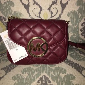 Micheal Kors Purse